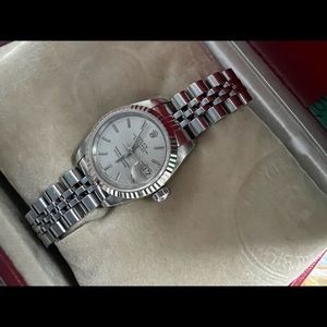 Rolex oyster perpetual datejust watch 69174